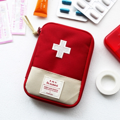 first-aid-pouch